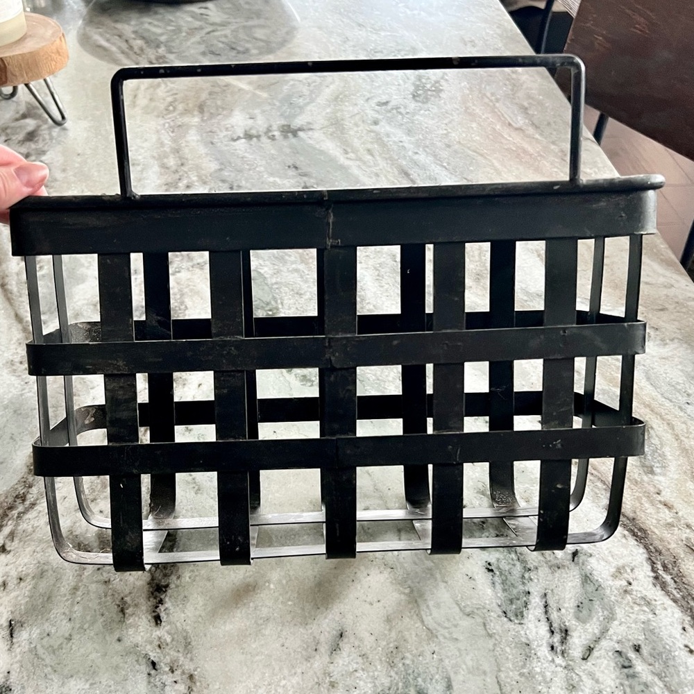 Distressed Metal Wall Hanging Basket - Picture 4 of 5